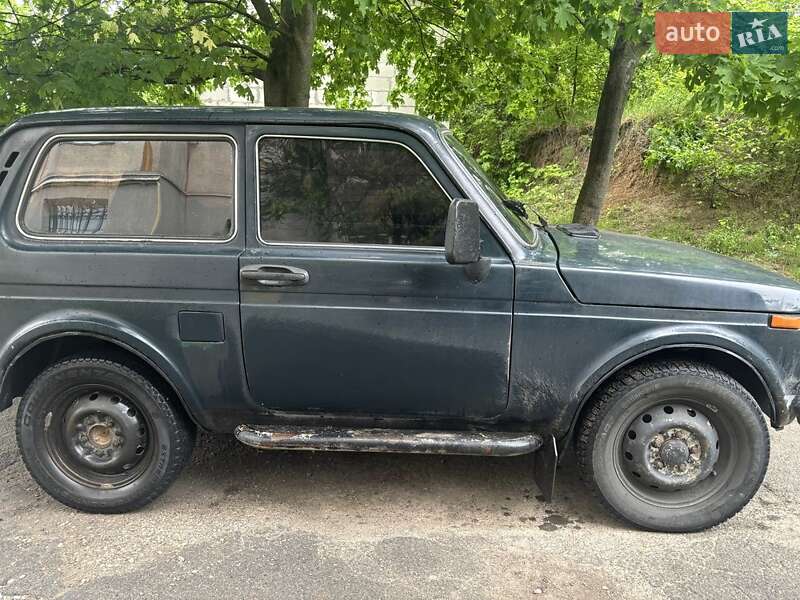 Внедорожник / Кроссовер ВАЗ 21213 Niva 1999 в 
