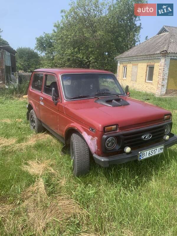 Позашляховик / Кросовер ВАЗ / Lada 21213 Niva 2001 в Миргороді