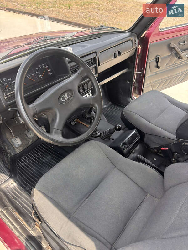 Внедорожник / Кроссовер ВАЗ / Lada 21213 Niva 2002 в Николаеве