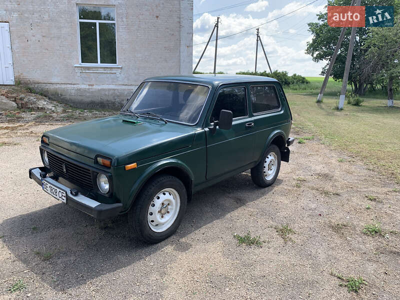 Позашляховик / Кросовер ВАЗ / Lada 21213 Niva 2001 в Бобринці