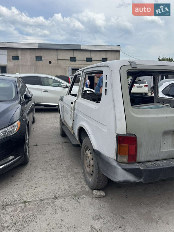 Внедорожник / Кроссовер ВАЗ / Lada 21213 Niva 2002 в Одессе