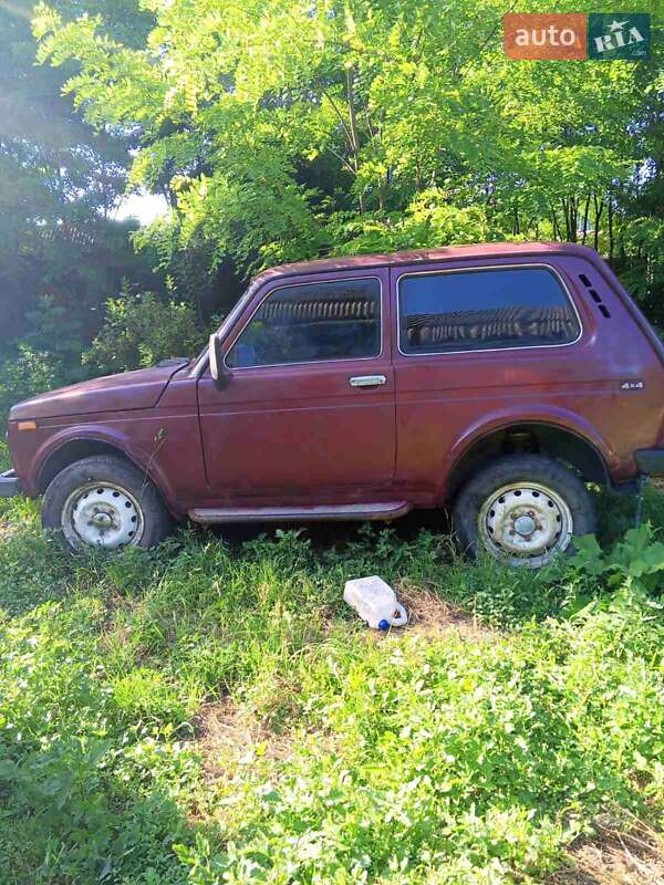 Внедорожник / Кроссовер ВАЗ / Lada 21213 Niva 2002 в Пирятине