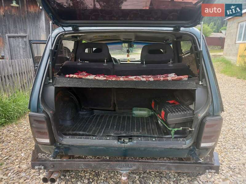 Внедорожник / Кроссовер ВАЗ / Lada 21213 Niva 2005 в Путиле