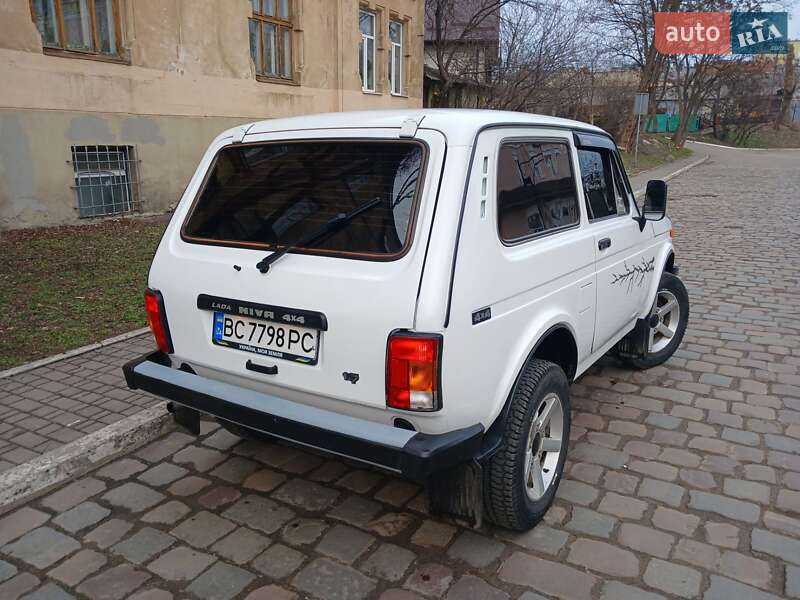 Внедорожник / Кроссовер ВАЗ / Lada 21213 Niva 1998 в Львове