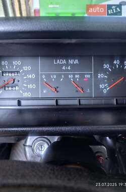 Внедорожник / Кроссовер ВАЗ 21213 Niva 2003 в 