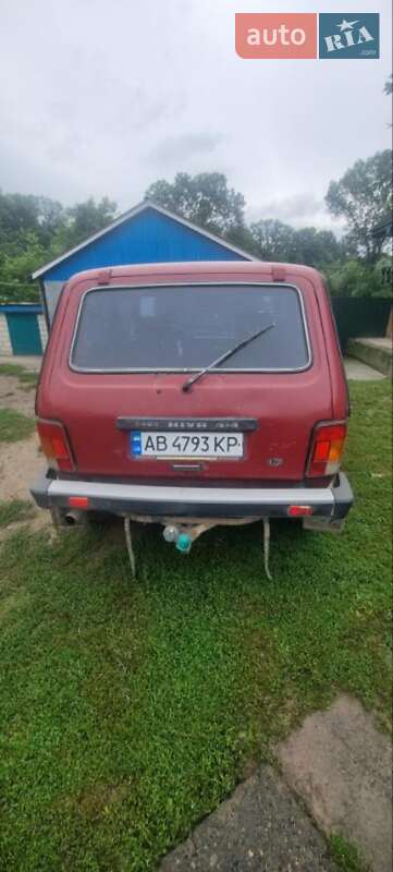 Позашляховик / Кросовер ВАЗ / Lada 21213 Niva 1995 в Немирові