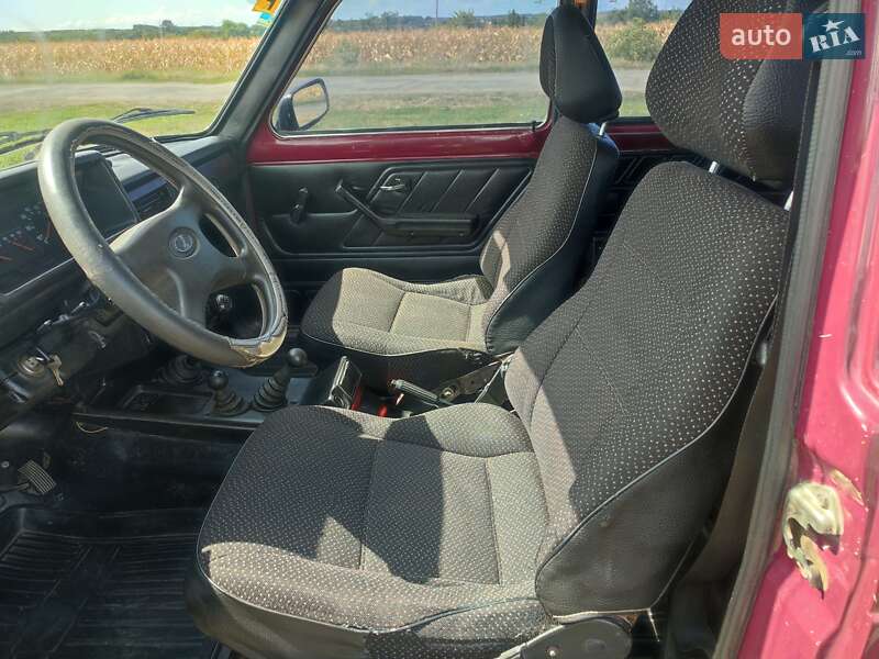 Внедорожник / Кроссовер ВАЗ / Lada 21213 Niva 2005 в Кропивницком фото 12 Внедорожник / Кроссовер ВАЗ / Lada 21213 Niva 2005 в Кропивницком