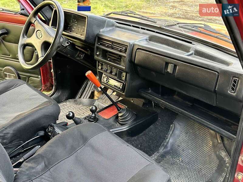 Внедорожник / Кроссовер ВАЗ / Lada 21213 Niva 1998 в Каменец-Подольском