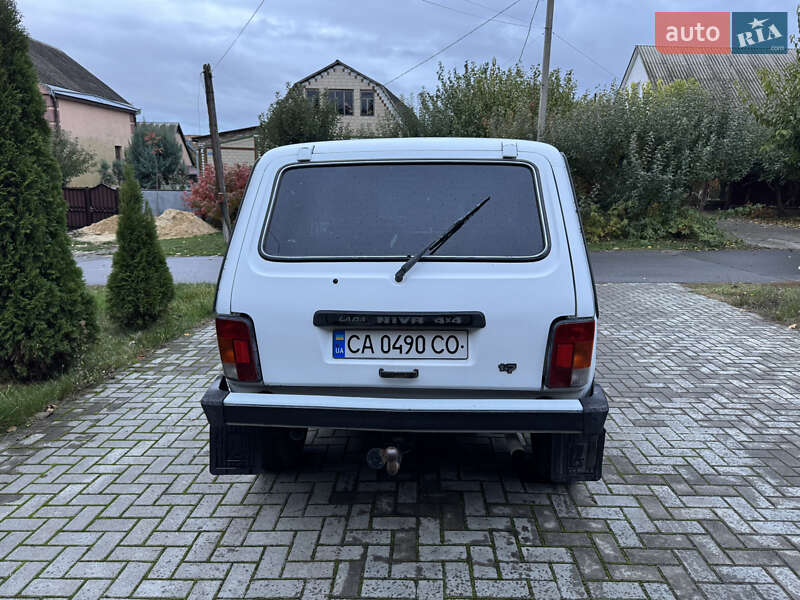 Позашляховик / Кросовер ВАЗ / Lada 21213 Niva 2003 в Звенигородці