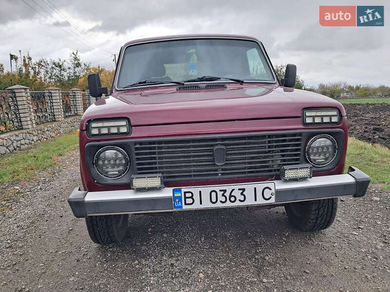 Внедорожник / Кроссовер ВАЗ / Lada 21213 Niva 2004 в Великой Багачке