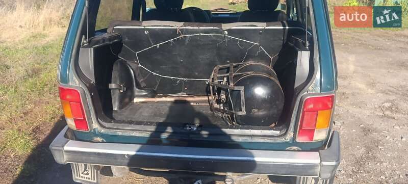 Внедорожник / Кроссовер ВАЗ / Lada 21213 Niva 2002 в Гайсине