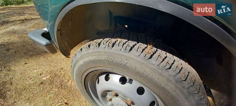 Внедорожник / Кроссовер ВАЗ / Lada 21213 Niva 2002 в Ахтырке фото 5 Внедорожник / Кроссовер ВАЗ / Lada 21213 Niva 2002 в Ахтырке