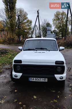 Внедорожник / Кроссовер ВАЗ 21213 Niva 2006 в Новоукраинке