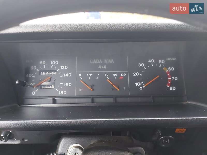 Позашляховик / Кросовер ВАЗ / Lada 21213 Niva 2005 в Ужгороді
