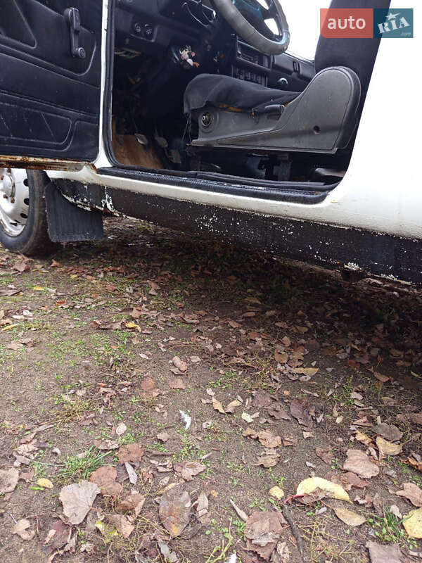 Внедорожник / Кроссовер ВАЗ / Lada 21213 Niva 1997 в Ильинцах фото 16 Внедорожник / Кроссовер ВАЗ / Lada 21213 Niva 1997 в Ильинцах