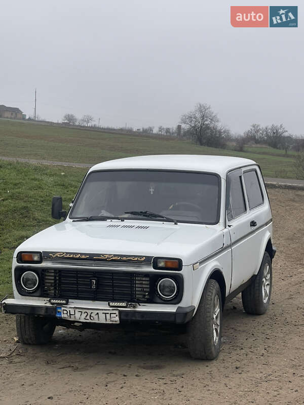 Внедорожник / Кроссовер ВАЗ / Lada 21213 Niva 1995 в Измаиле фото 5 Внедорожник / Кроссовер ВАЗ / Lada 21213 Niva 1995 в Измаиле
