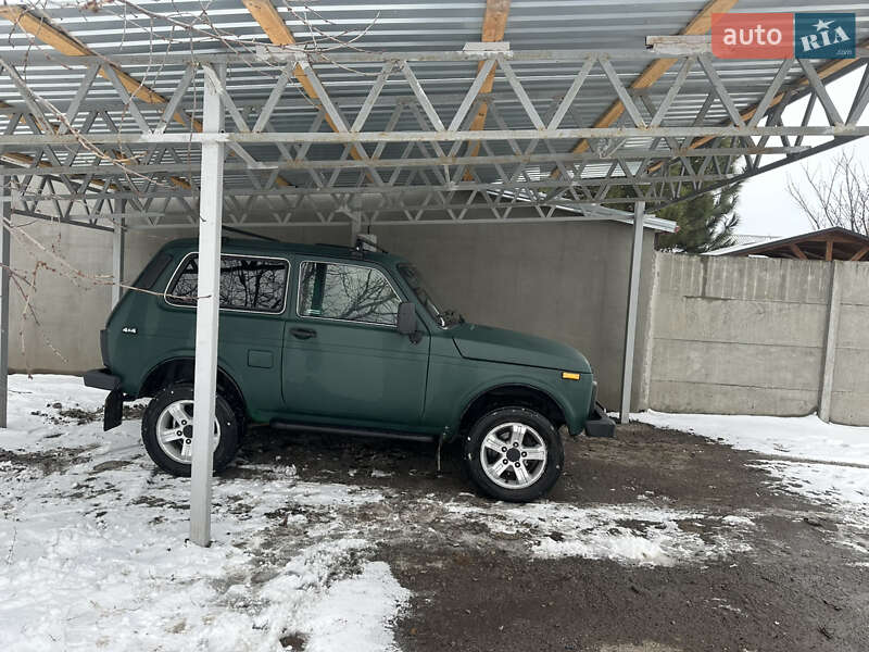 Внедорожник / Кроссовер ВАЗ / Lada 21213 Niva 2005 в Запорожье