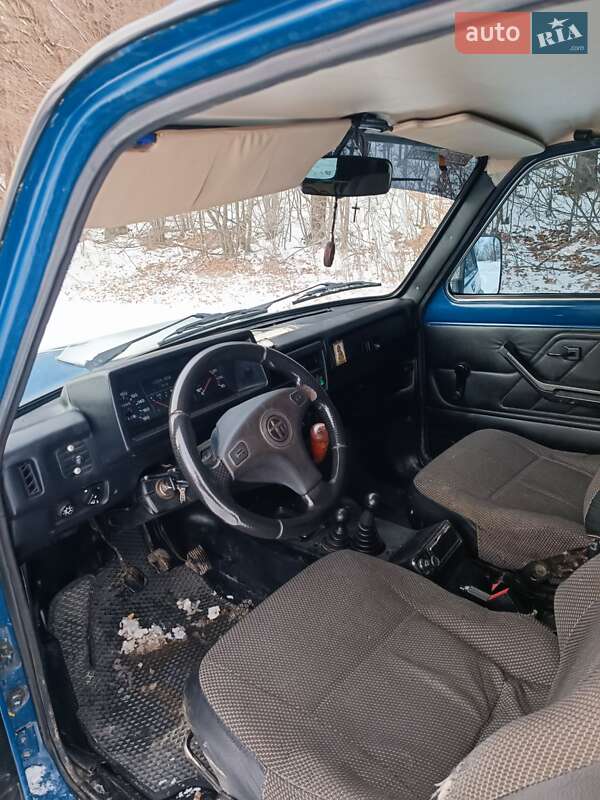 Внедорожник / Кроссовер ВАЗ / Lada 21213 Niva 2004 в Коломые