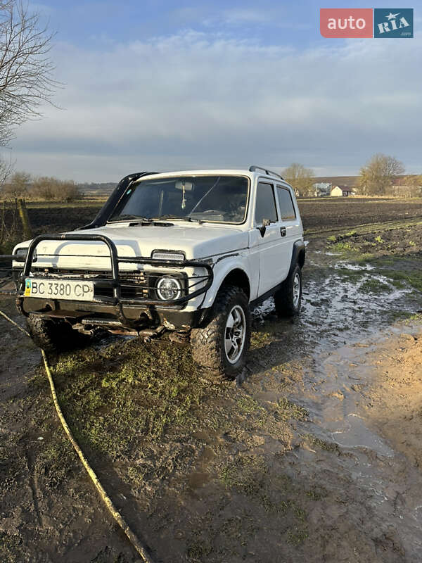 Позашляховик / Кросовер ВАЗ / Lada 21213 Niva 1999 в Золочеві