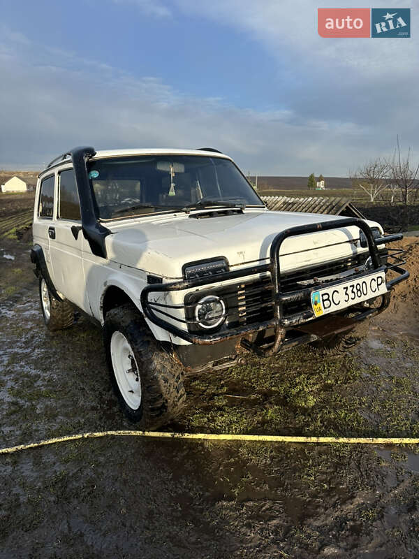 Позашляховик / Кросовер ВАЗ / Lada 21213 Niva 1999 в Золочеві