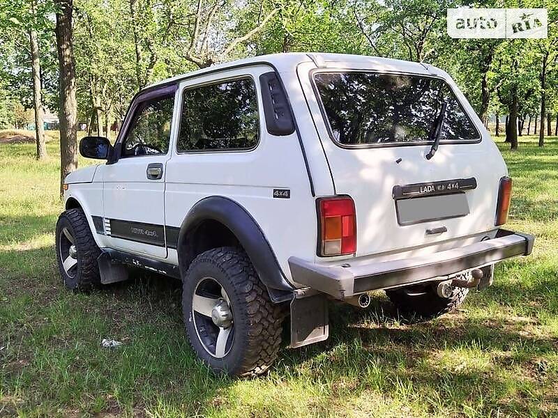 Внедорожник / Кроссовер ВАЗ / Lada 21214 / 4x4 2010 в Николаеве