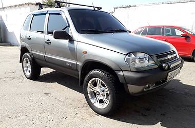 Позашляховик / Кросовер ВАЗ / Lada 21214 / 4x4 2004 в Боровах