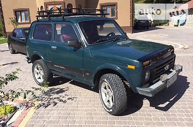 Внедорожник / Кроссовер ВАЗ / Lada 21214 / 4x4 2005 в Косове