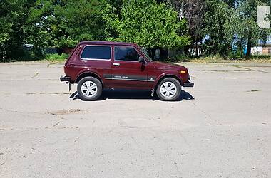 Позашляховик / Кросовер ВАЗ / Lada 21214 / 4x4 2011 в Тальному