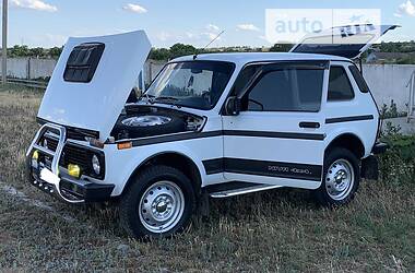 Внедорожник / Кроссовер ВАЗ / Lada 21214 / 4x4 2015 в Одессе