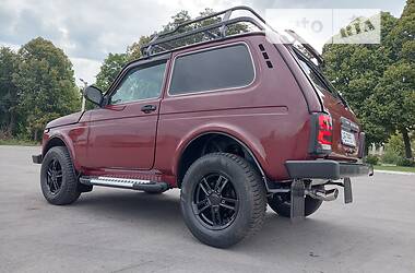 Позашляховик / Кросовер ВАЗ / Lada 21214 / 4x4 2013 в Жмеринці