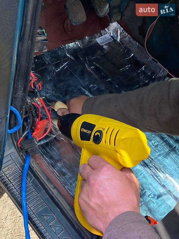 Хэтчбек ВАЗ / Lada 21214 / 4x4 2005 в Беляевке