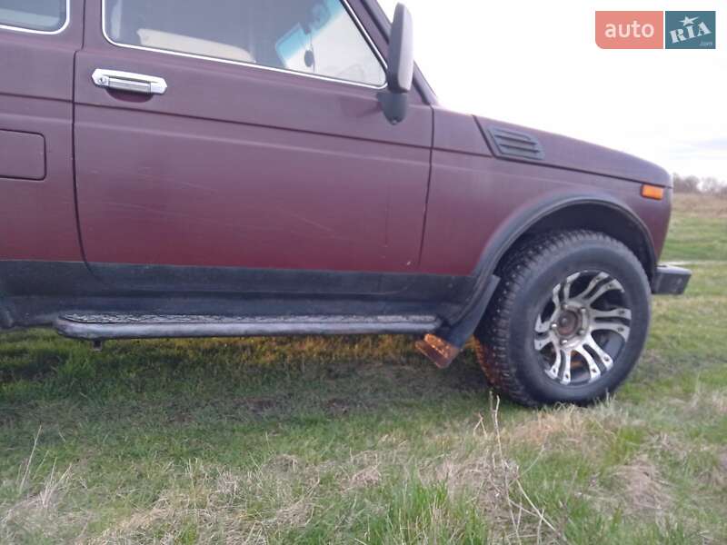 Позашляховик / Кросовер ВАЗ / Lada 21214 / 4x4 2007 в Козелеці