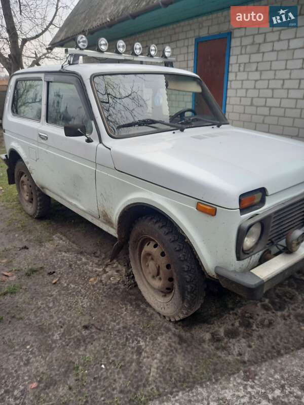 Внедорожник / Кроссовер ВАЗ / Lada 21214 / 4x4 2009 в Черкассах