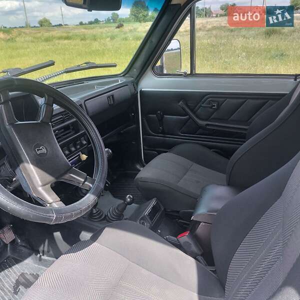 Внедорожник / Кроссовер ВАЗ / Lada 21214 / 4x4 1996 в Черкассах фото 4 Внедорожник / Кроссовер ВАЗ / Lada 21214 / 4x4 1996 в Черкассах