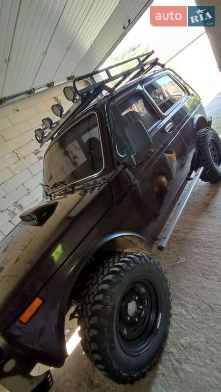 Позашляховик / Кросовер ВАЗ / Lada 21214 / 4x4 2008 в Тячеві