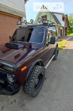 Позашляховик / Кросовер ВАЗ / Lada 21214 / 4x4 2008 в Тячеві