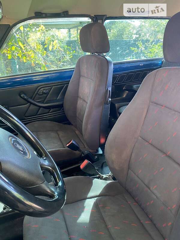 Позашляховик / Кросовер ВАЗ / Lada 21214 / 4x4 2009 в Царичанці