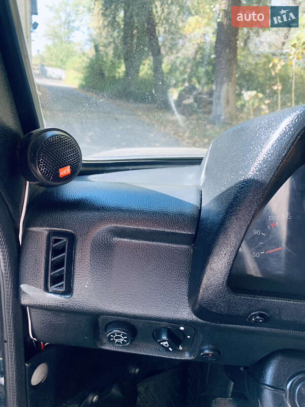 Позашляховик / Кросовер ВАЗ / Lada 21214 / 4x4 2013 в Дніпрі