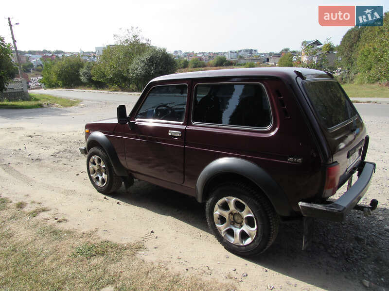 Позашляховик / Кросовер ВАЗ / Lada 21214 / 4x4 2008 в Тернополі