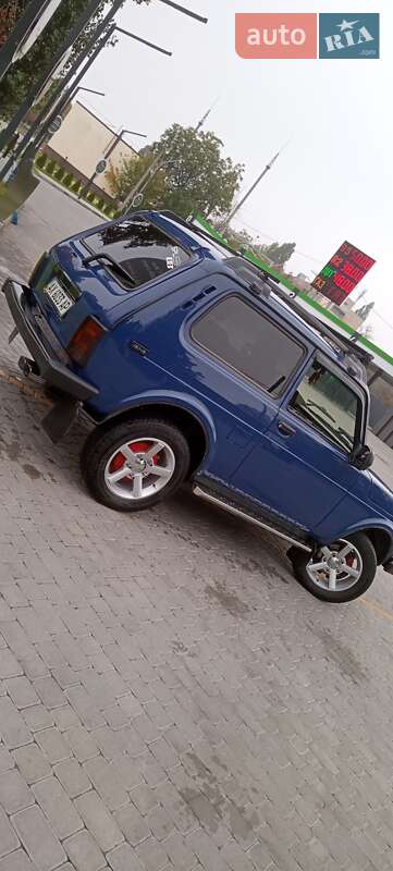 Позашляховик / Кросовер ВАЗ / Lada 21214 / 4x4 2009 в Харкові