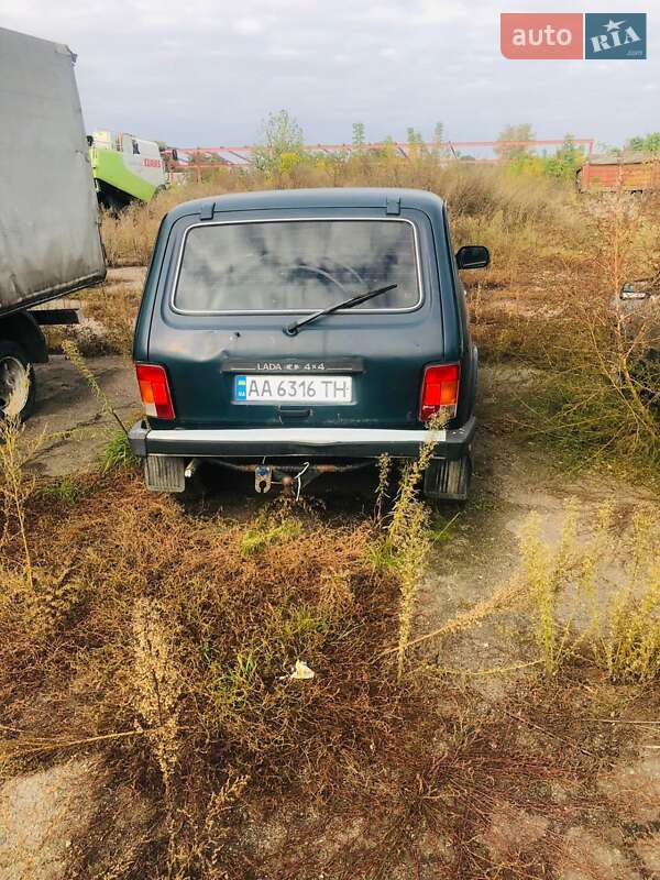 Внедорожник / Кроссовер ВАЗ / Lada 21214 / 4x4 2010 в Киеве