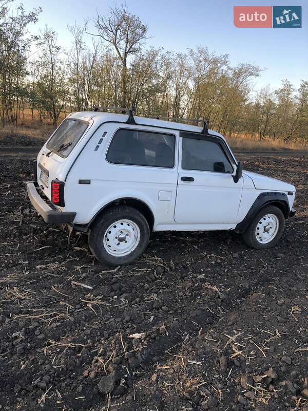 Внедорожник / Кроссовер ВАЗ / Lada 21214 / 4x4 2008 в Арцизе