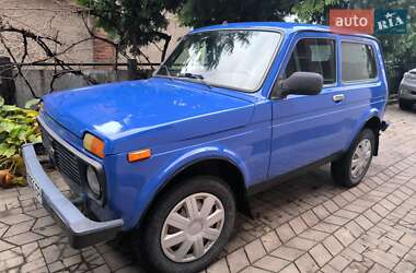 Внедорожник / Кроссовер ВАЗ / Lada 21214 / 4x4 2010 в Андрушевке