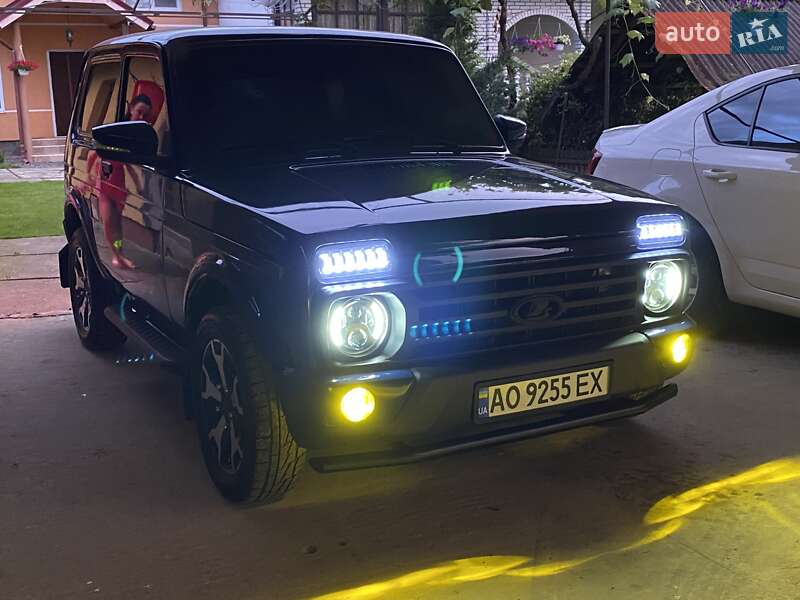 ВАЗ / Lada 21214 / 4x4 2010