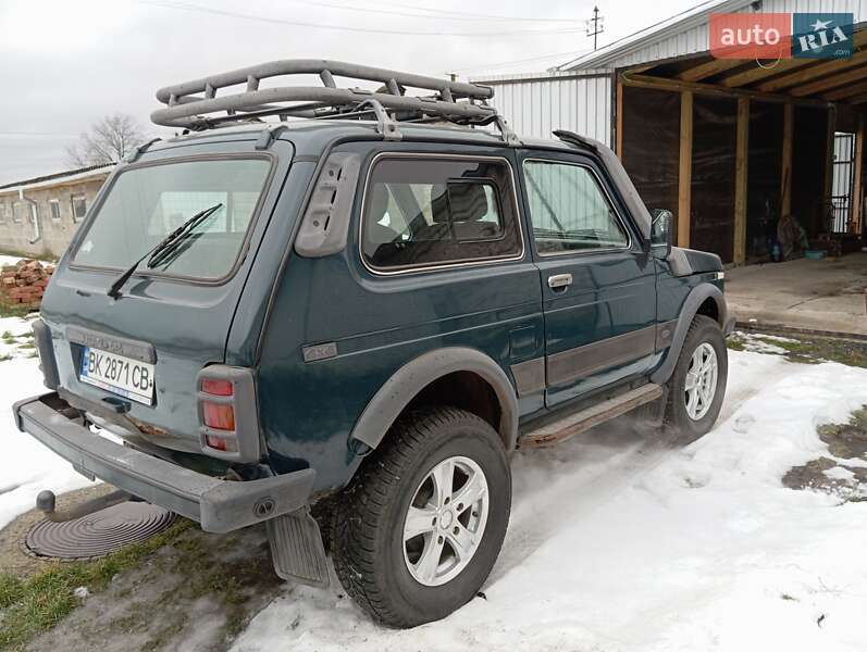 Внедорожник / Кроссовер ВАЗ / Lada 21214 / 4x4 2009 в Дубно