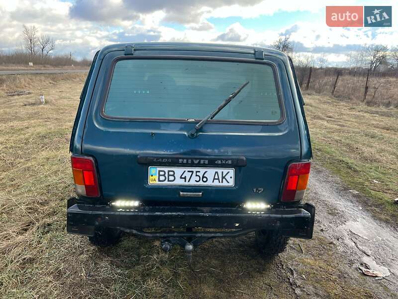 Внедорожник / Кроссовер ВАЗ / Lada 21214 / 4x4 2003 в Чугуеве