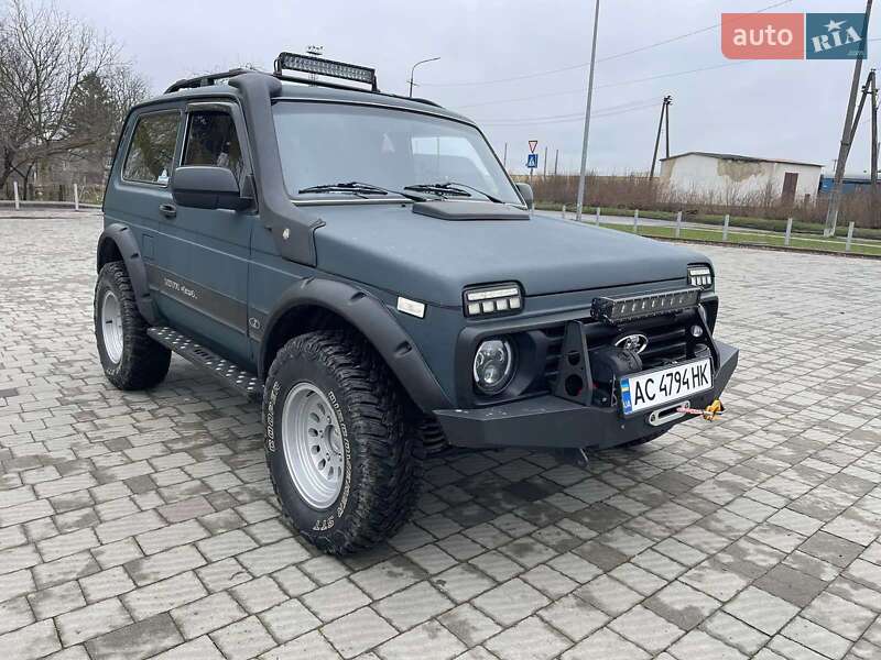Внедорожник / Кроссовер ВАЗ / Lada 21214 / 4x4 2012 в Владимире