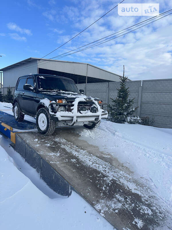 Позашляховик / Кросовер ВАЗ / Lada 21214 / 4x4 2014 в Умані