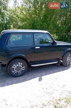 Позашляховик / Кросовер ВАЗ 21214 / 4x4 2013 в 