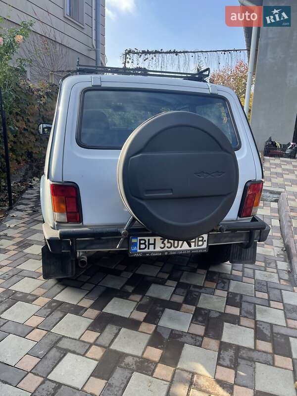 Внедорожник / Кроссовер ВАЗ / Lada 21214 / 4x4 2015 в Одессе